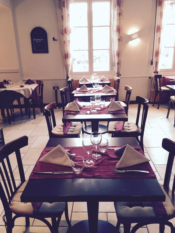 Hotel Du Commerce Bar-sur-Seine エクステリア 写真